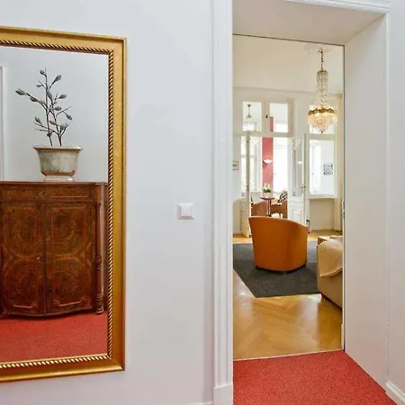 Villa, App 1 Apartment