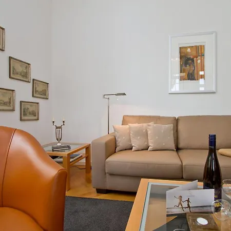 アパート Villa, App 1 *