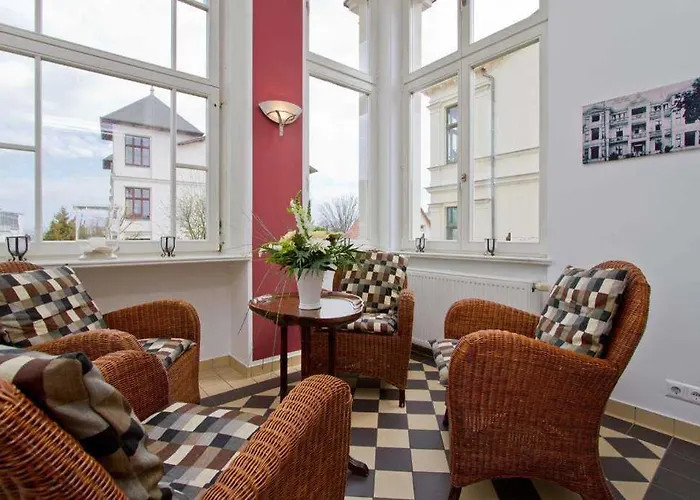 Villa, App 1 Lägenhet